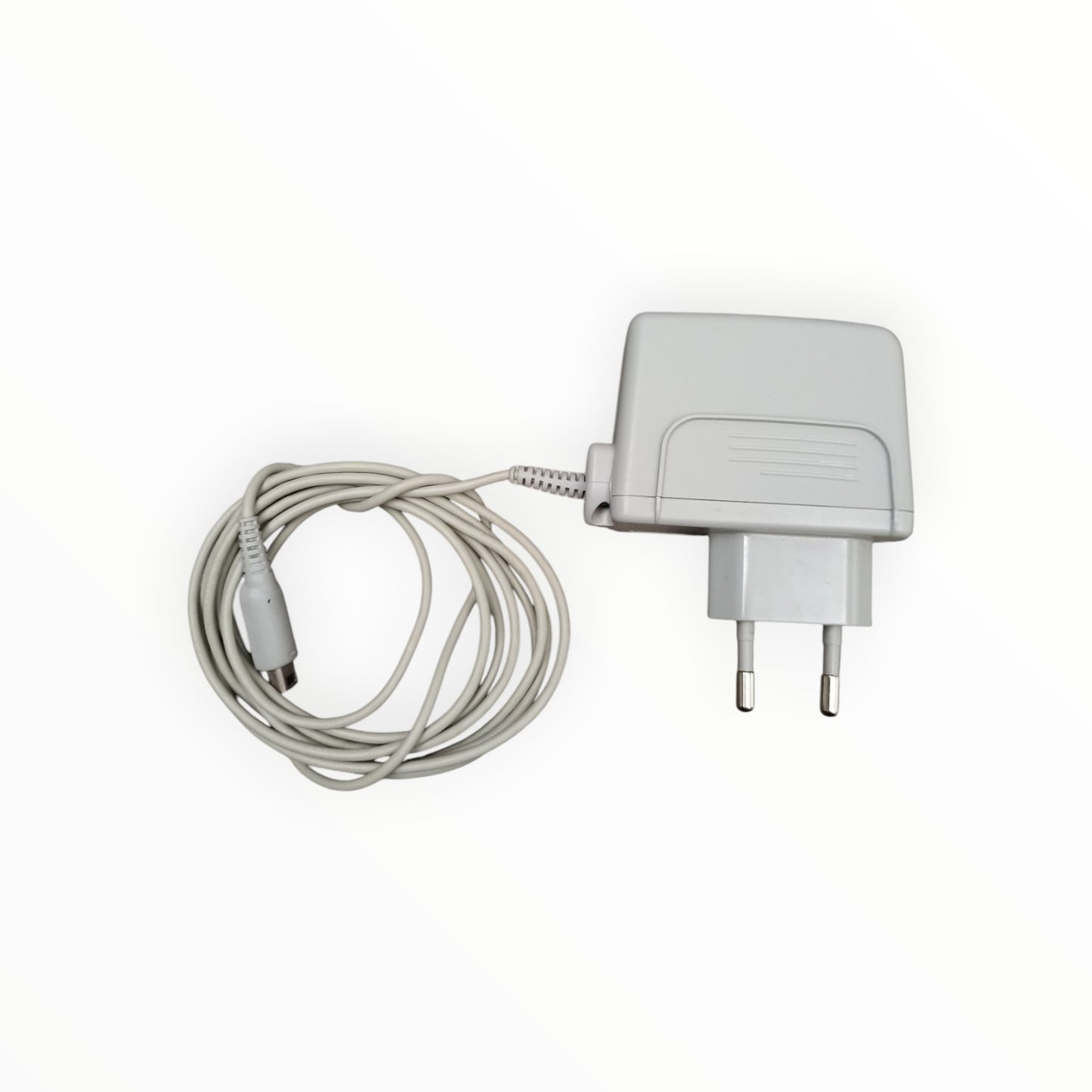 Boite seule Console Nintendo 3DS avec chargeur