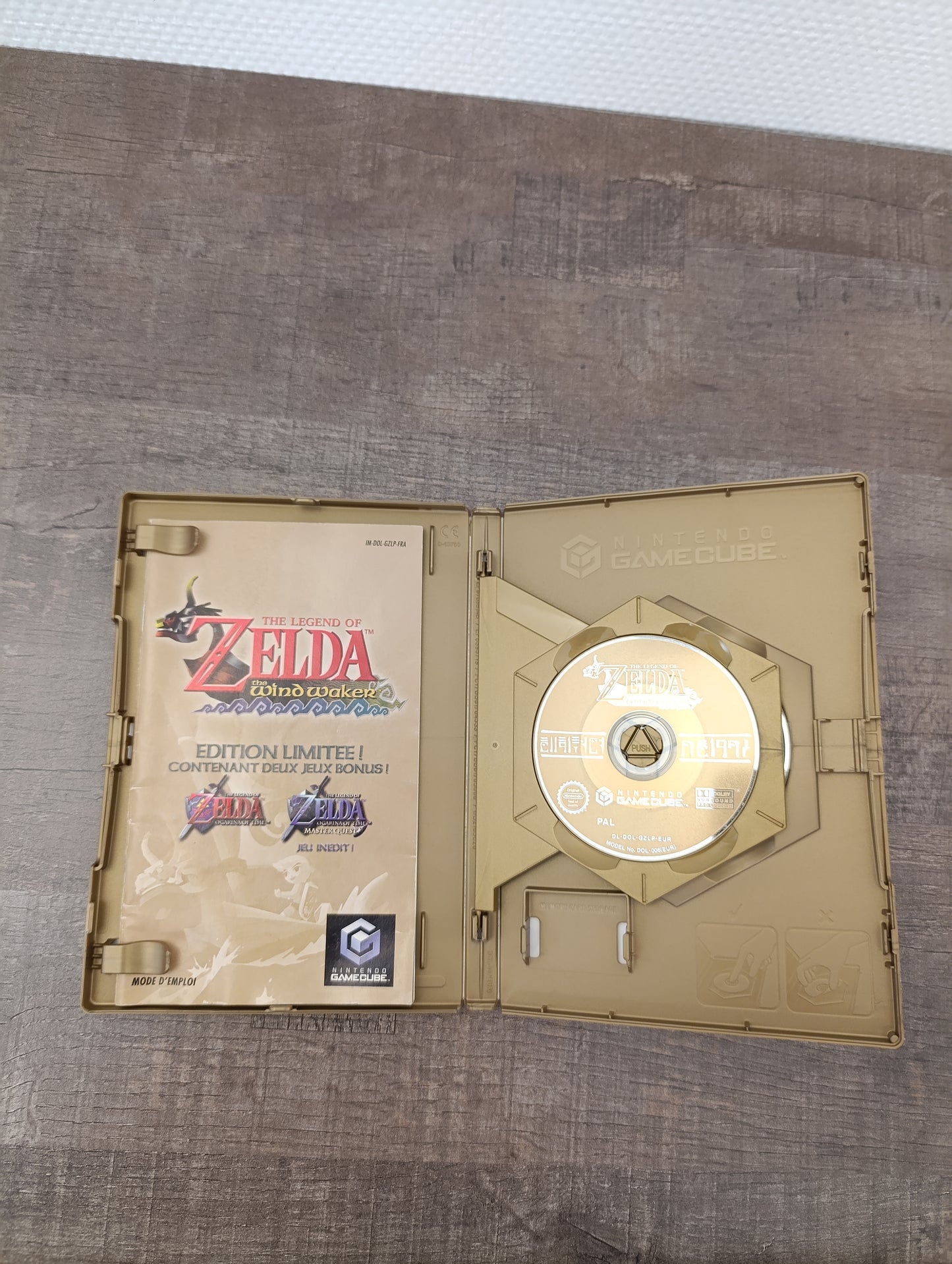 The Legend of Zelda : The Wind Waker Edition Limitée - Boîte Dorée