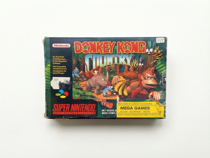 Donkey Kong Country en boîte (SNES)