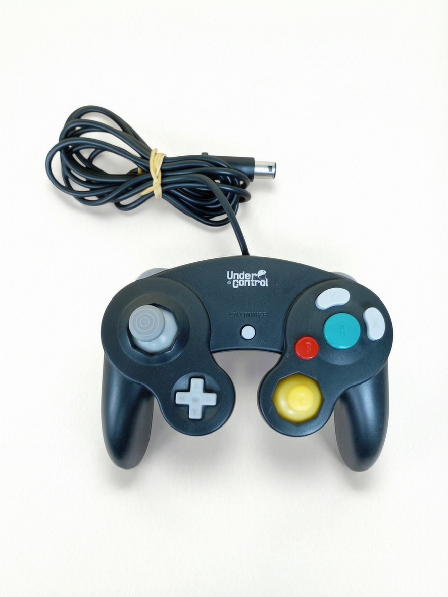 Manette Noire Gamecube Under Control
