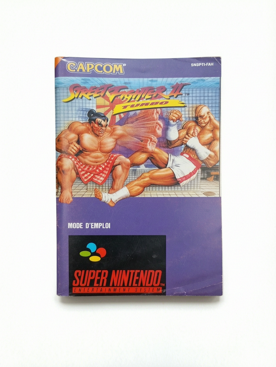 Notice Street Fighter Turbo II Super NIntendo (SNES)