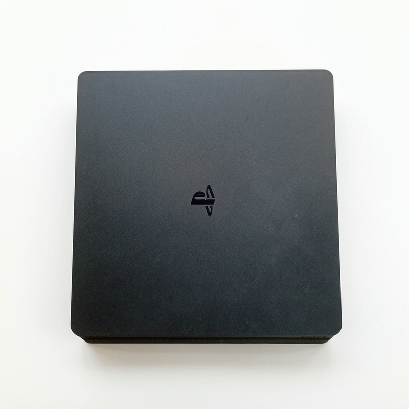 Console Sony PlayStation 4 Slim – Noire (500 Go ou 1 To selon modèle)