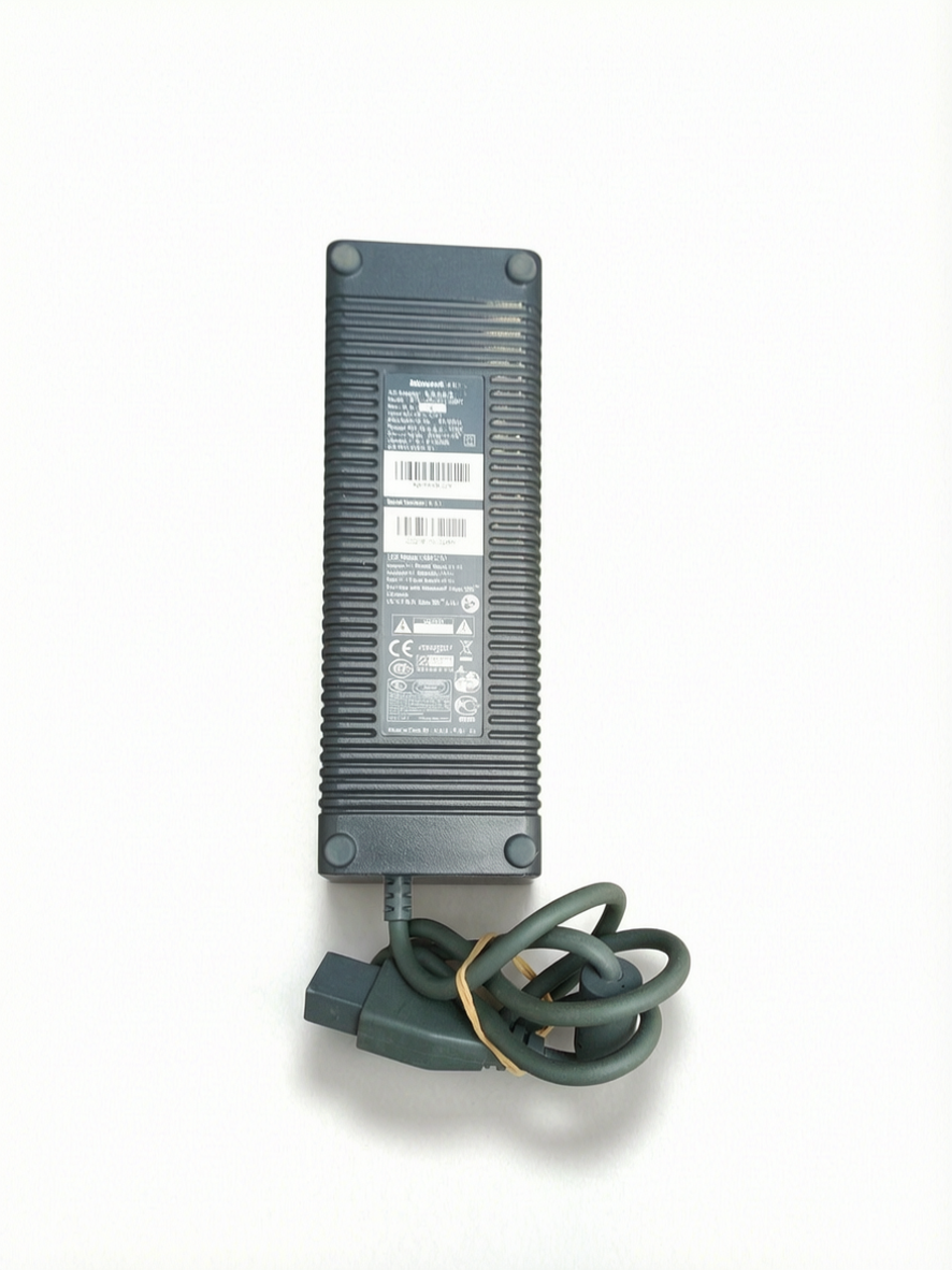Câble d'alimentation Xbox 360 200-240V -2.7A (175W)